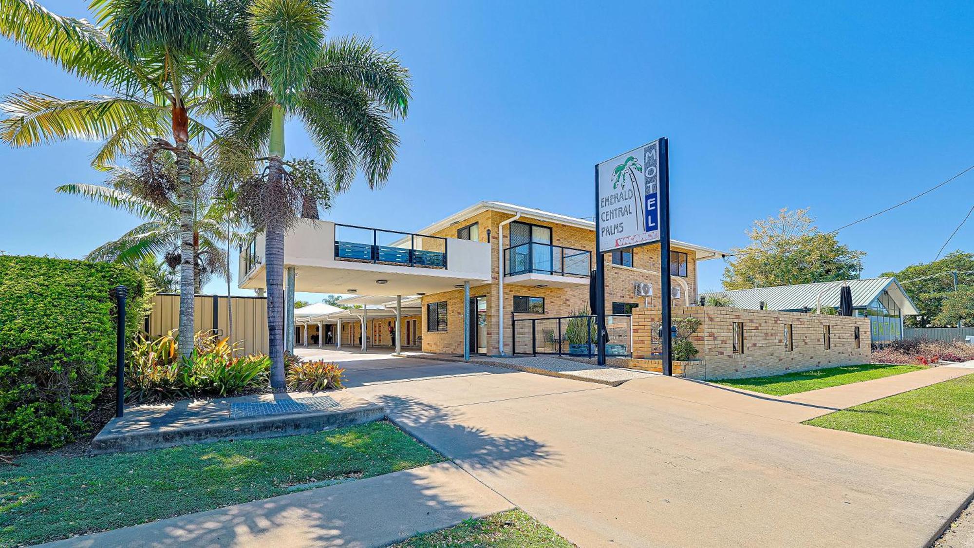 Emerald Central Palms Motel Dış mekan fotoğraf