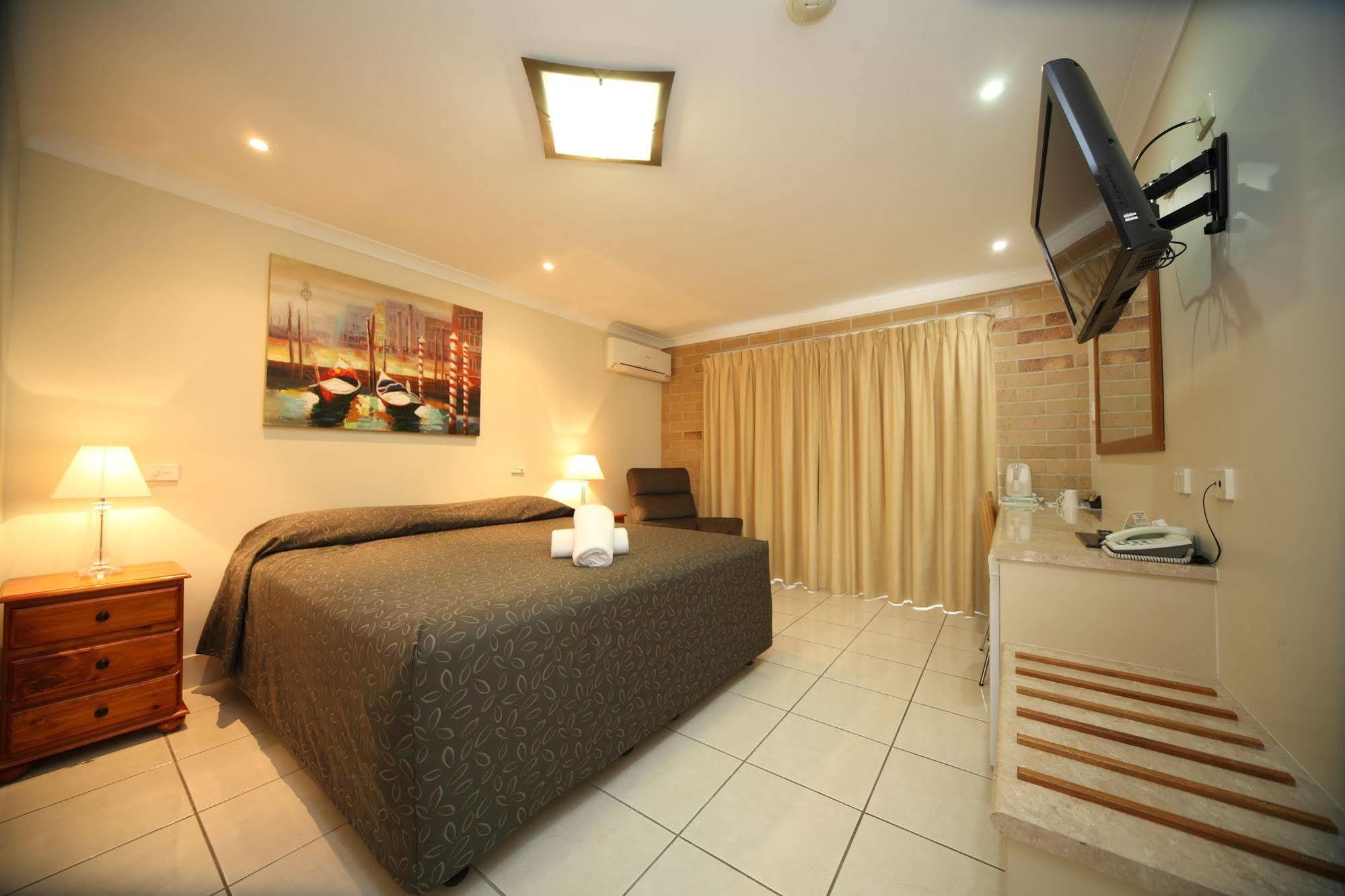 Emerald Central Palms Motel Dış mekan fotoğraf