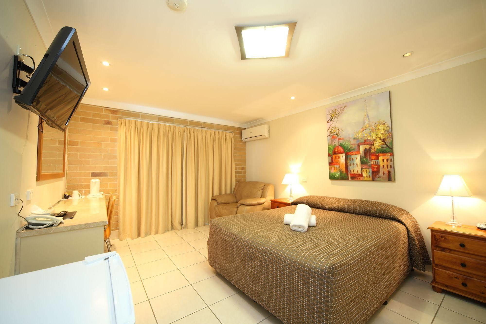 Emerald Central Palms Motel Dış mekan fotoğraf