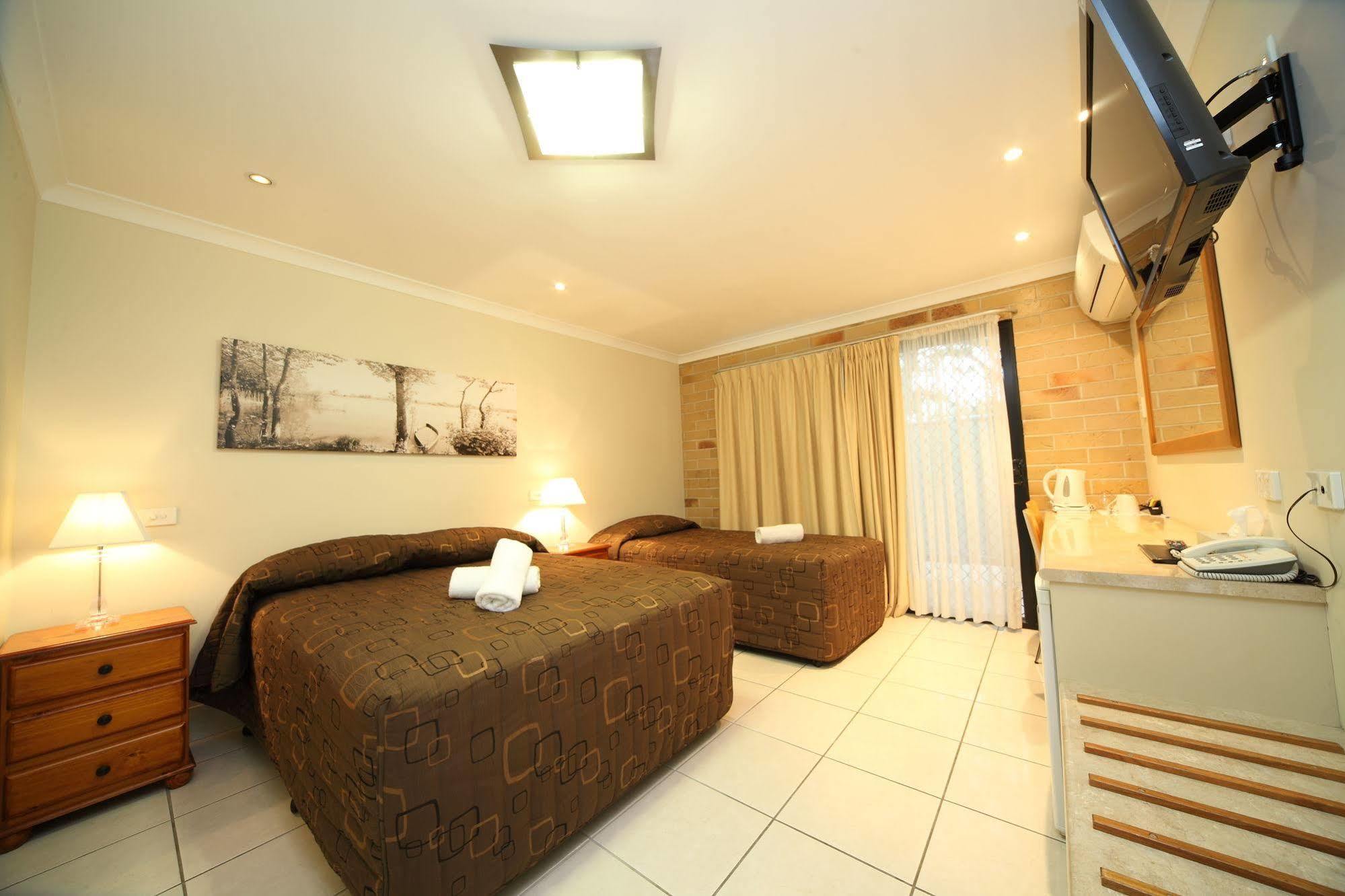 Emerald Central Palms Motel Dış mekan fotoğraf